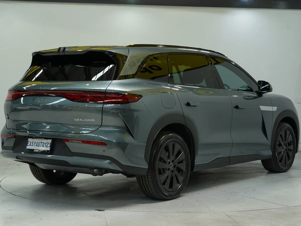 2026 Byd Sealion 8 Dynamic Hybrid FWD