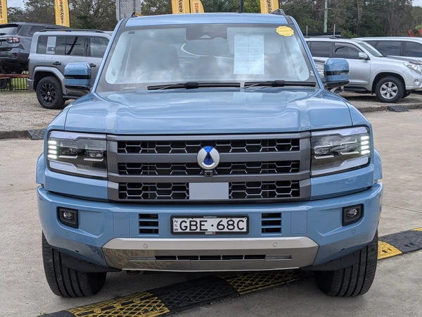 2025 Denza B5 Leopard Hybrid 4WD