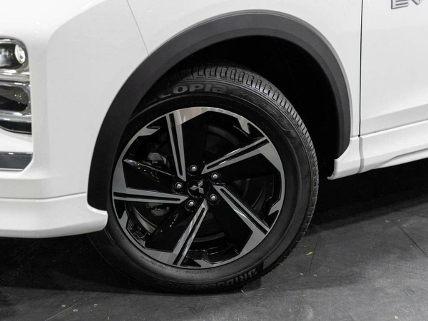 2025 Mitsubishi Eclipse Cross PHEV Exceed Hybrid 4WD