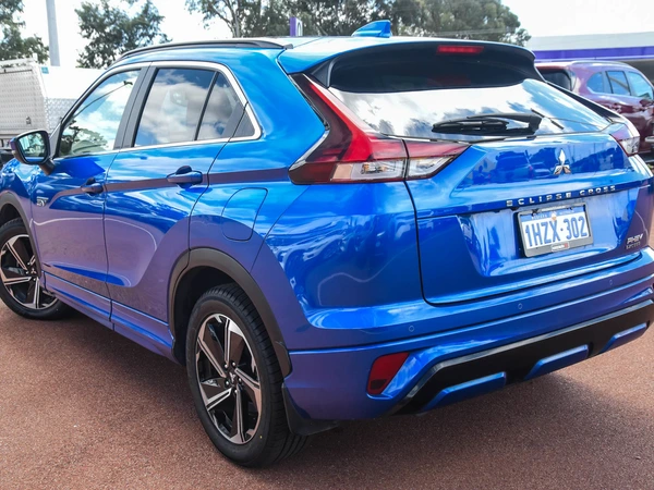 2023 Mitsubishi Eclipse Cross PHEV Exceed Hybrid AWD