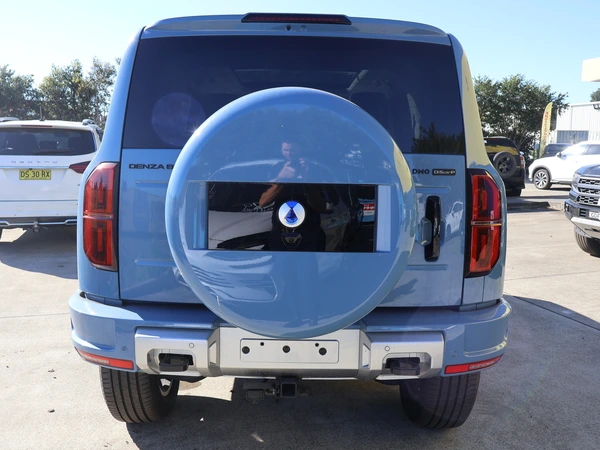 2025 Denza B5 Leopard Hybrid Automatic AWD