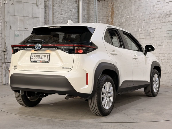 2022 Toyota Yaris Cross GX Hybrid CVT FWD