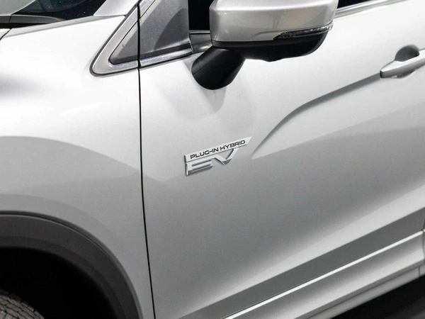 2025 Mitsubishi Eclipse Cross PHEV Exceed AWD Hybrid