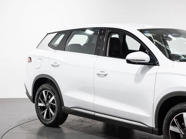 2026 Byd Sealion 5 Luxury Hybrid AWD 6-Speed Automatic