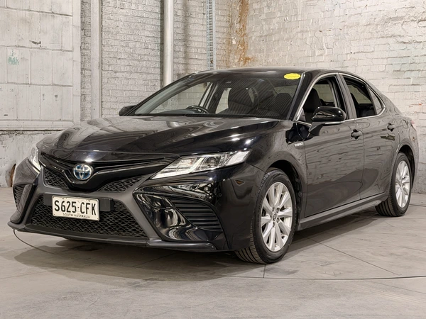 2020 Toyota Camry Ascent Sport Hybrid CVT FWD