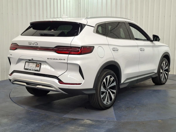 2025 BYD Sealion 6 Dynamic Extended Range Hybrid FWD