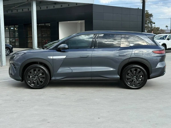 2026 BYD Sealion 8 Hybrid AWD Automatic