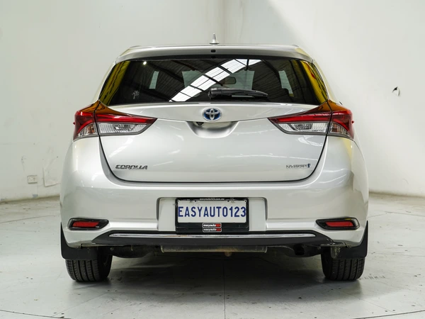 2018 Toyota Corolla Hybrid CVT Front Wheel Drive