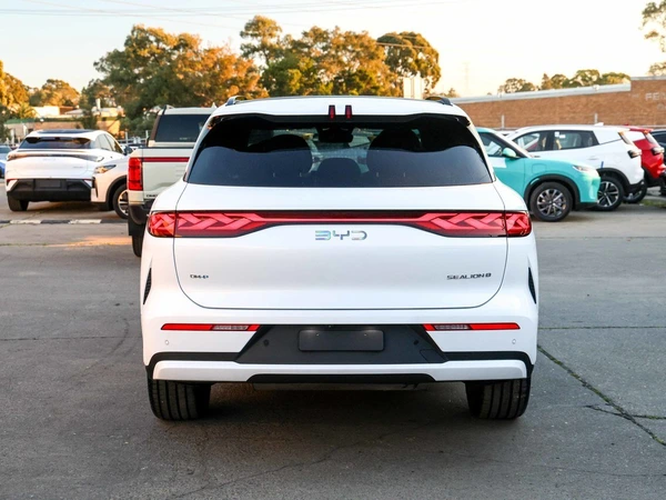 2026 Byd Sealion 8 Premium AWD Long Range Electric Version