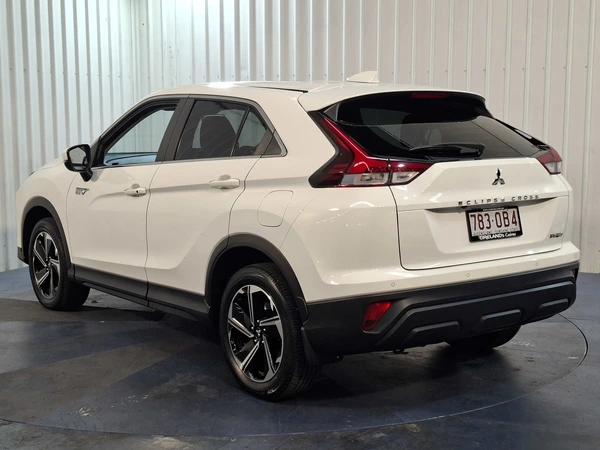 2024 Mitsubishi Eclipse Cross PHEV ES Hybrid AWD