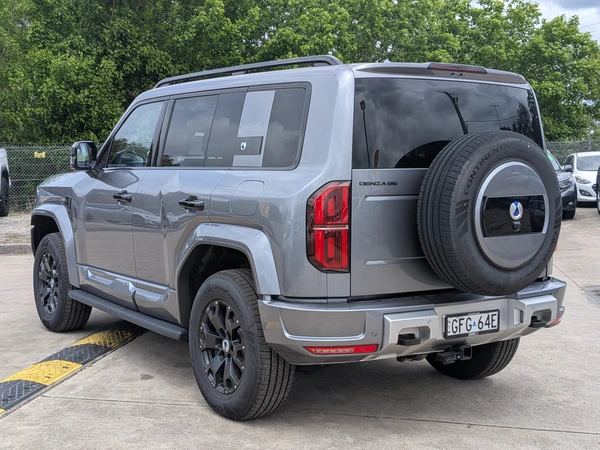 2025 Denza B5 Hybrid 4WD Automatic