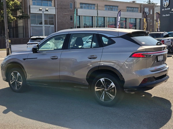 2025 Mg Hs Hybrid+ Excite Front-Wheel Drive Automatic