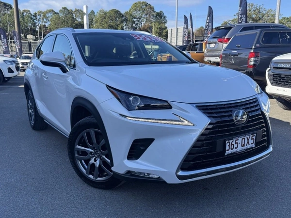 2018 Lexus NX300h Luxury Hybrid Automatic
