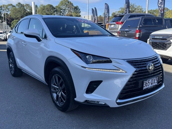 2018 Lexus NX300h Luxury Hybrid Automatic