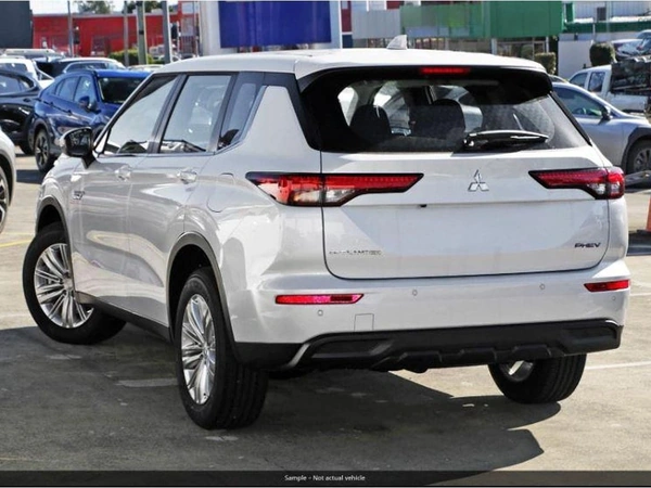 2024 Mitsubishi Outlander PHEV ES ZM Automatic 4WD