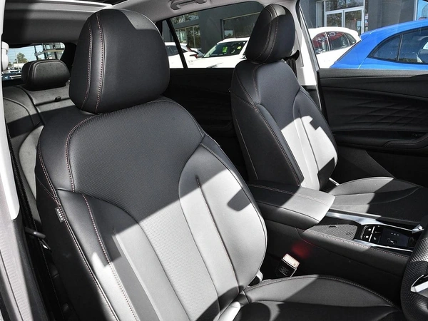 2025 Mg Hs Hybrid+ Essence Automatic Hybrid