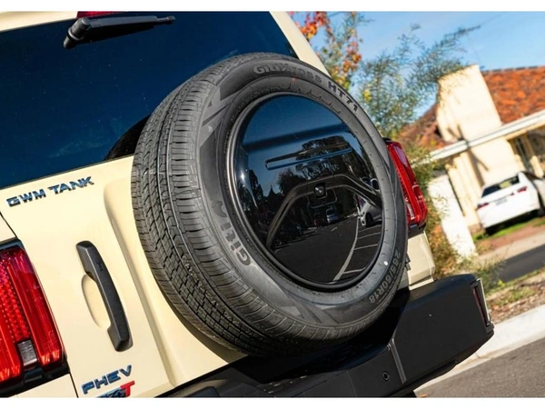 2026 Great Wall Tank 300 Lux Hi4-T PHEV 4WD Automatic