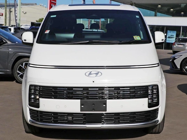2026 Hyundai Staria Lounge US4.V4 Hybrid Automatic