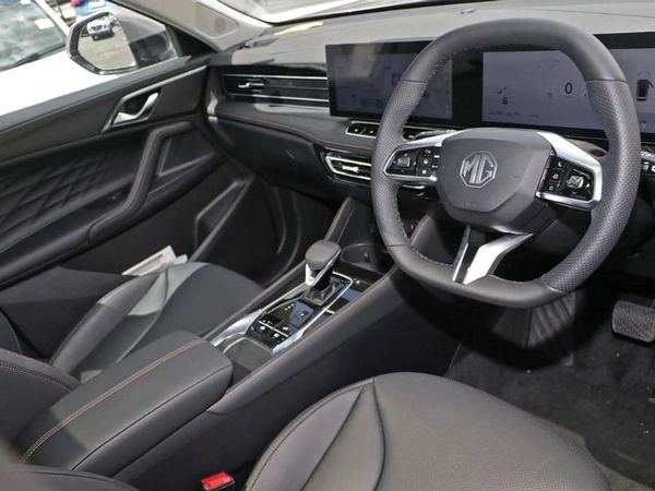 2025 MG HS Super Hybrid Essence Plug-in Hybrid Automatic