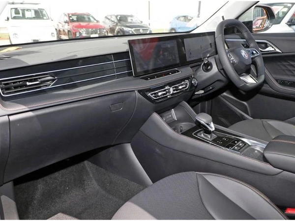 2025 MG HS Super Hybrid Essence Plug-in Hybrid Automatic