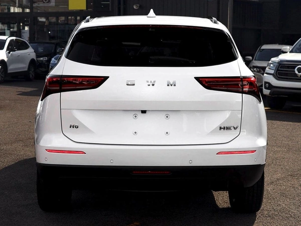 2026 Gwm H6 White Automatic Hybrid