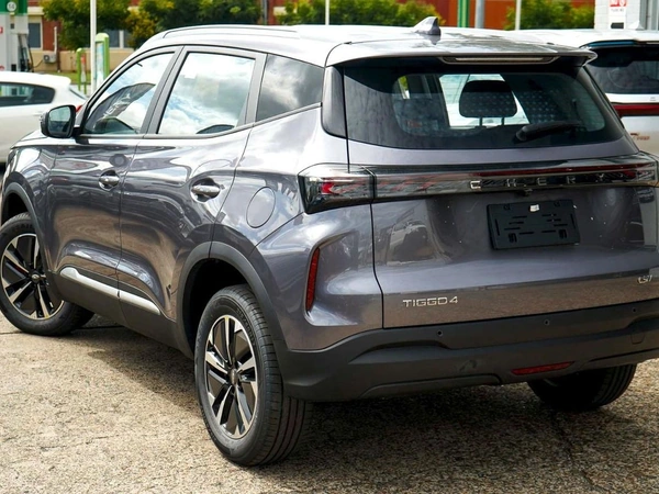 2026 Chery Tiggo 4 Hybrid Luxury CVT 4WD