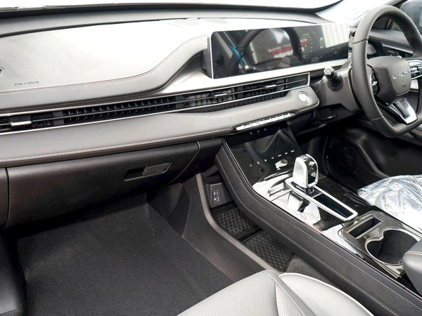 2026 Chery Tiggo 4 Hybrid Luxury CVT 4WD