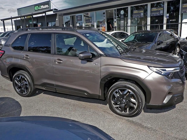 2025 Subaru Forester Hybrid S7 AWD CVT Transmission Petrol Engine