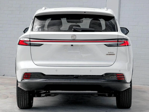 2025 Mg Hs Hybrid+ Essence Automatic FWD