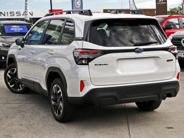 2025 Subaru Forester Hybrid S6 AWD Leather Seats Bluetooth Connectivity