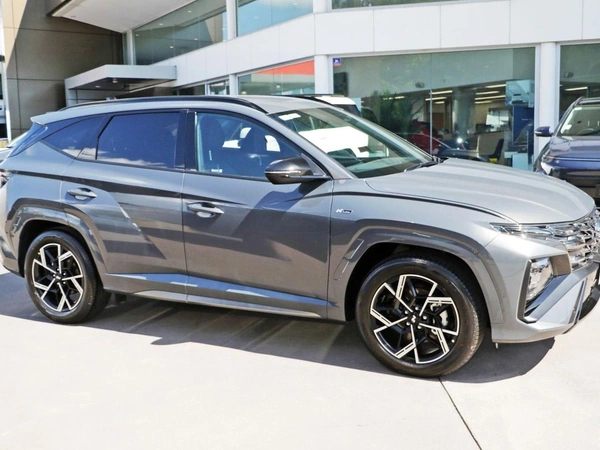 2026 Hyundai Tucson Hybrid Elite AWD Panoramic Sunroof 18-inch Alloy Wheels