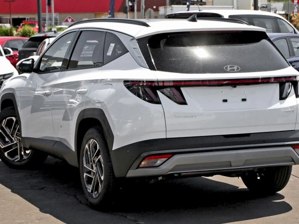 2026 Hyundai Tucson Hybrid Highlander NX4.V4 2WD Automatic
