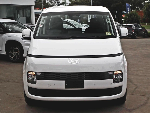 2026 Hyundai Staria Load US4.V4 Hybrid Automatic