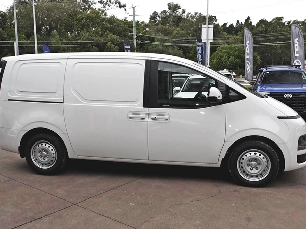 2026 Hyundai Staria Load US4.V4 Hybrid Automatic