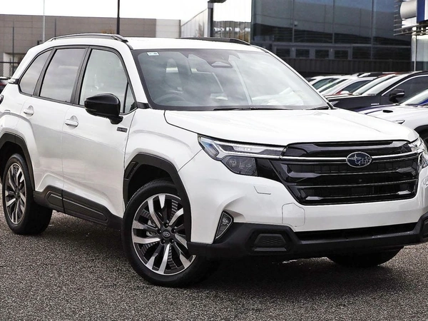 2025 Subaru Forester Hybrid Touring S6 AWD