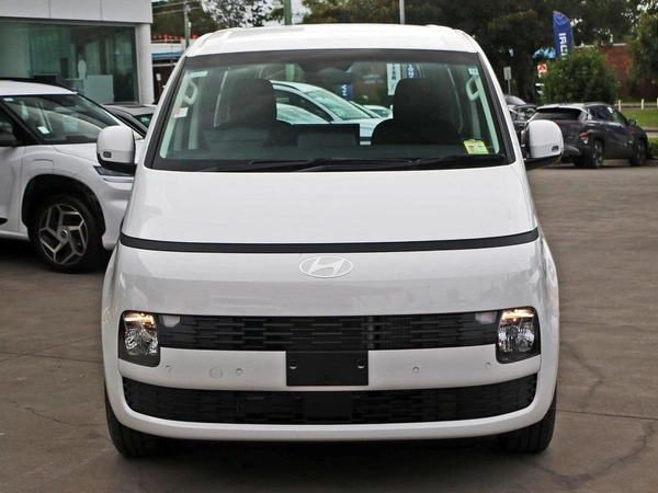 2026 Hyundai Staria Load Hybrid US4.V4 Automatic