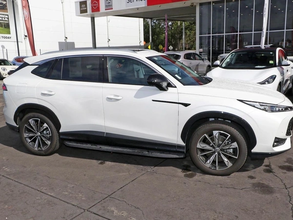 2025 MG HS Super Hybrid Essence Automatic Front Wheel Drive