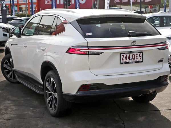 2025 Mg Hs Super Hybrid Luxury CVT All Wheel Drive