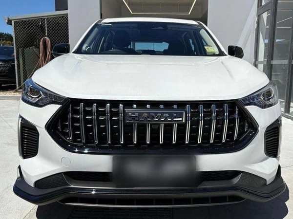 2026 Great Wall Motors Jolion Luxury Hybrid AWD 1.5L Turbo Engine 7-Speed DCT Transmission