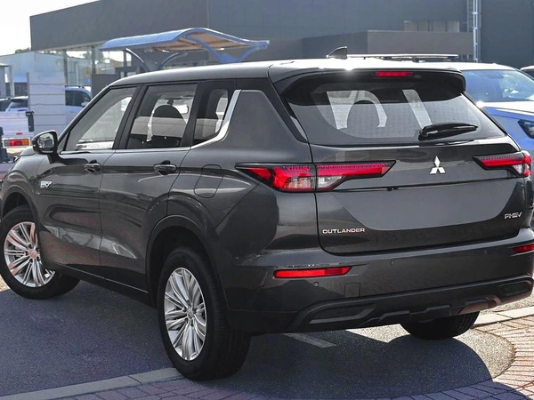 2025 Mitsubishi Outlander PHEV ES ZM Automatic 4WD