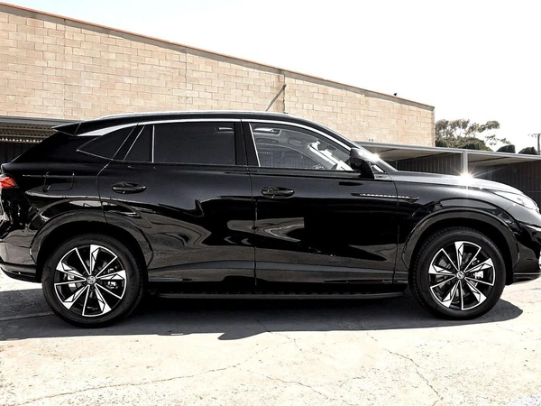 2025 MG HS Super Hybrid Essence Automatic PHEV