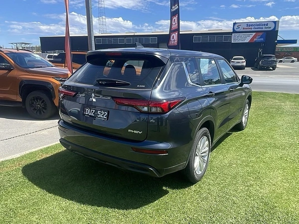 2025 Mitsubishi Outlander PHEV ES ZM Automatic 4WD