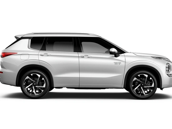 2025 Mitsubishi Outlander PHEV Exceed ZM AWD Automatic