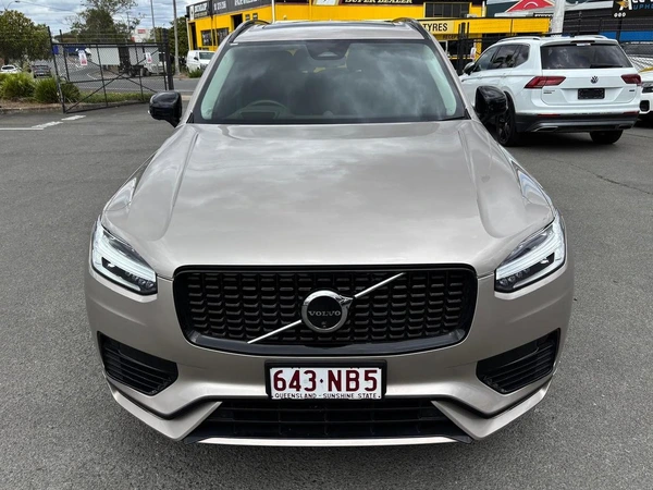 2023 Volvo XC90 Ultimate T8 Plug-In Hybrid AWD