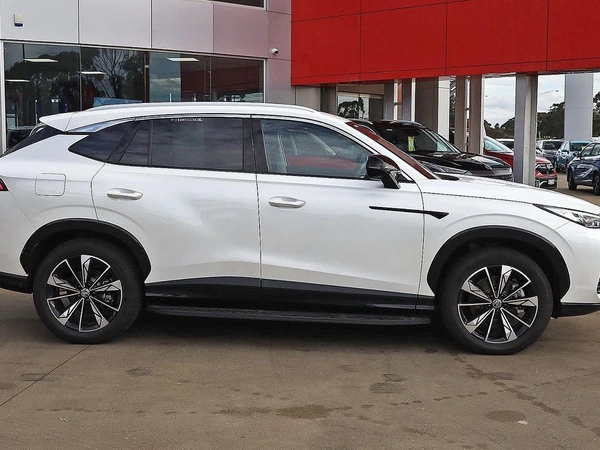 2025 MG HS Super Hybrid Essence Automatic Plug-in Hybrid