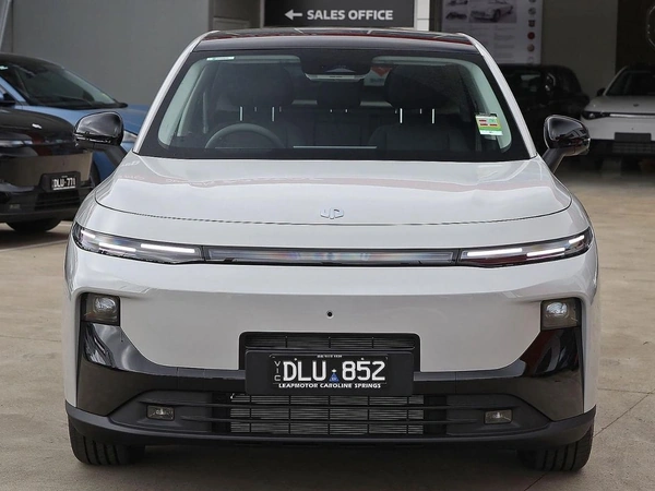 2026 Leapmotor B10 Design Hybrid Automatic RWD