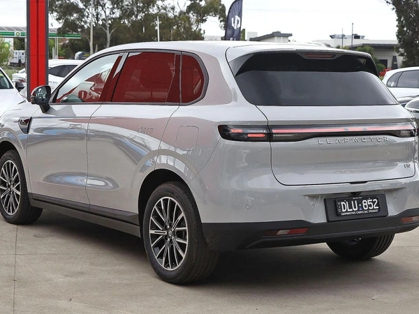 2026 Leapmotor B10 Design Hybrid Automatic RWD