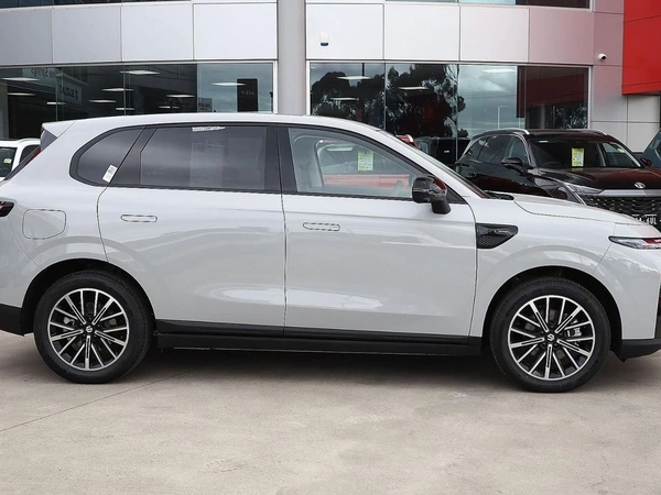 2026 Leapmotor B10 Design Hybrid Automatic RWD