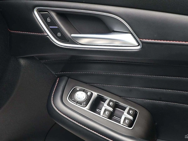 2023 Mg Hs Plus EV Essence SAS23 Automatic