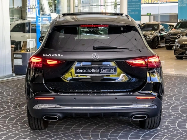2026 Mercedes-Benz GLA250 e with EQ hybrid technology Front Wheel Drive Automatic